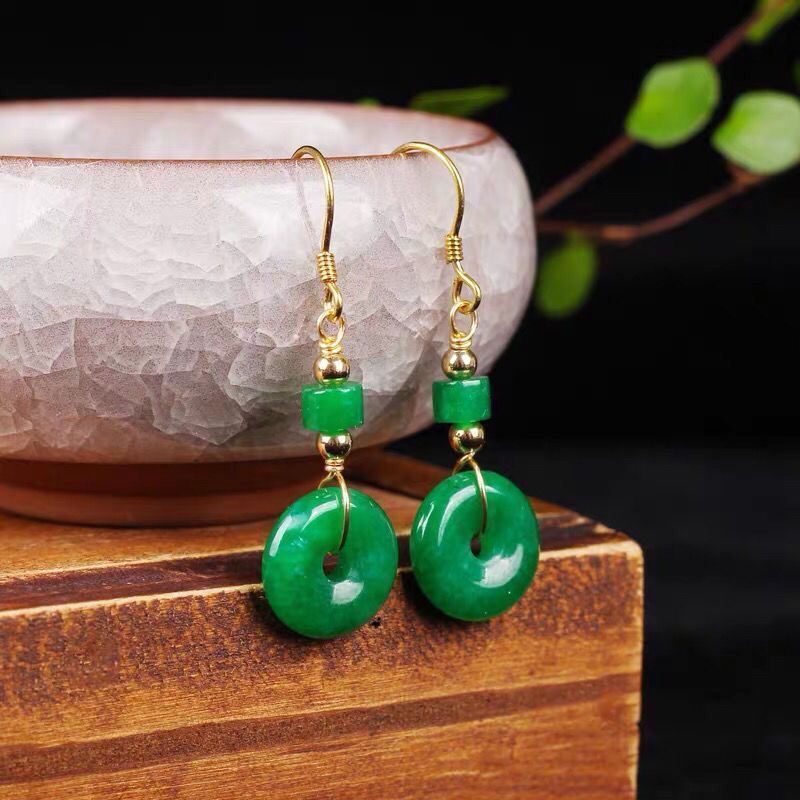 New Elegant Emerald Jade Earrings