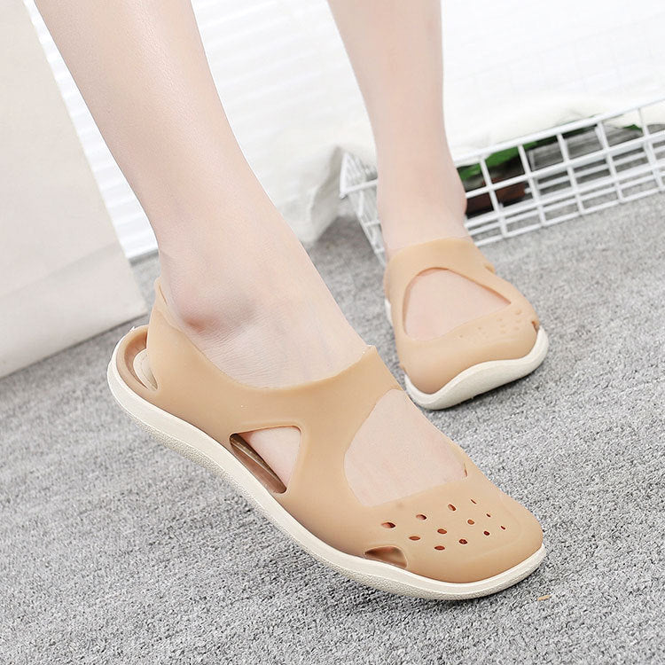 Orthopedic summer sandals with orthopedic sole