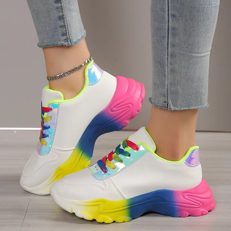 Zapatos deportivos estilo INS de Color arcoíris para mujer, zapatillas de deporte con cordones y parte inferior gruesa, zapatos para correr y caminar ligeros informales a la moda