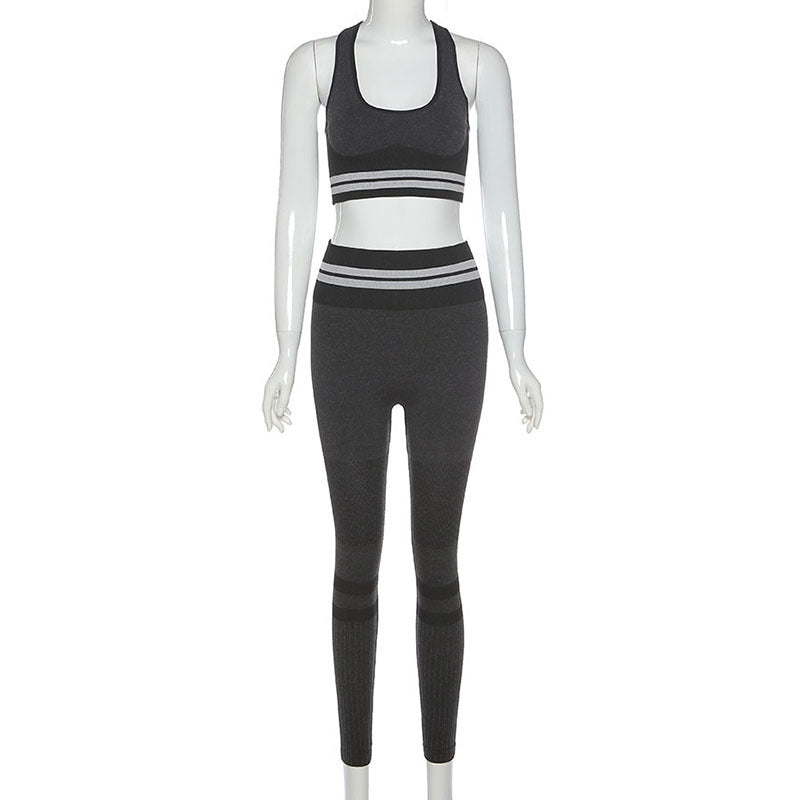 Seamless knitted yoga exercise fitness suit