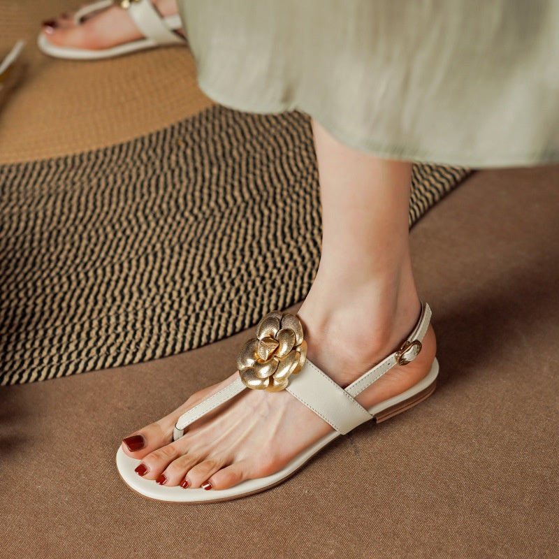 Sandalias planas con punta abierta estilo pijo de piel de oveja con flores y punta abierta para mujer