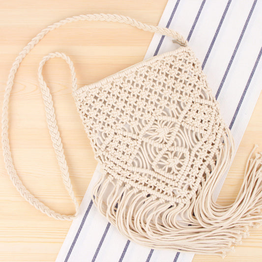 Beach holiday straw bag