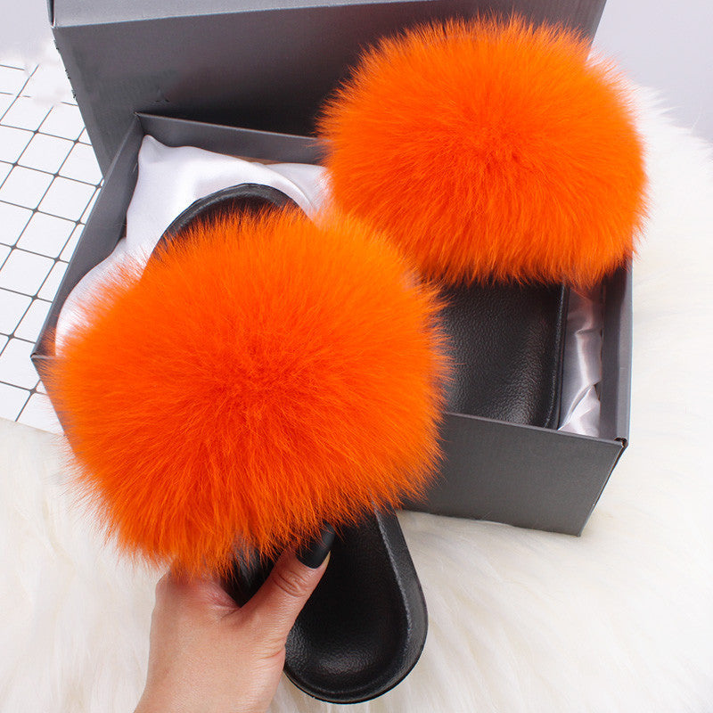 Summer beach fur sandals