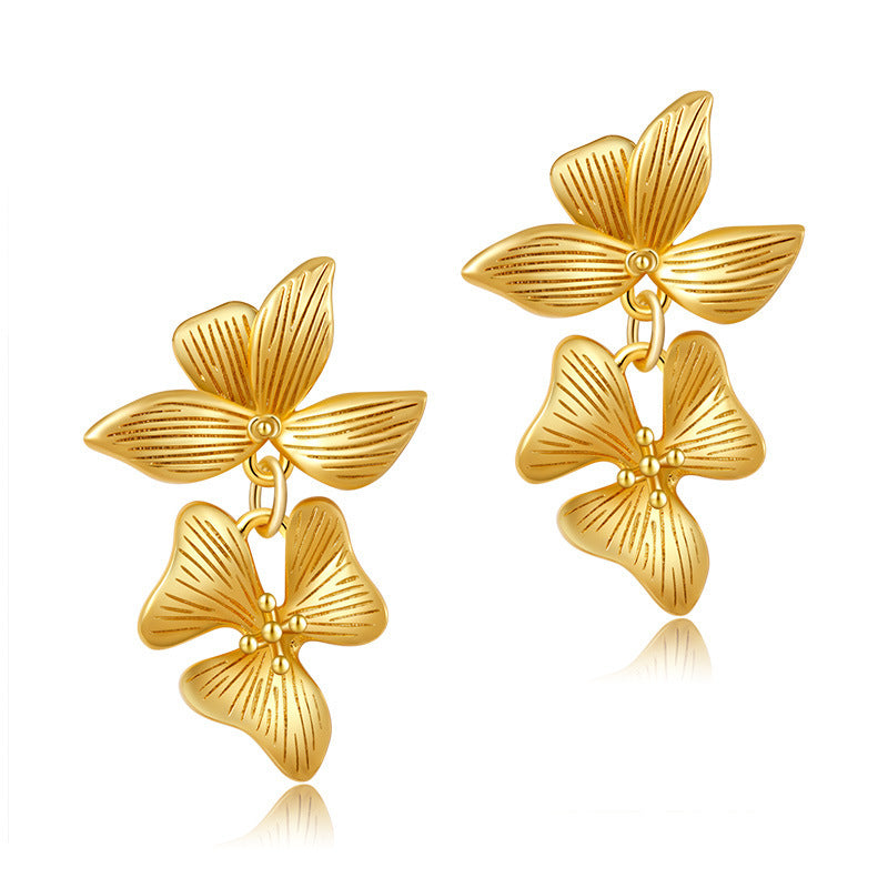 Women's Irregular Flower Retro Stud Earrings