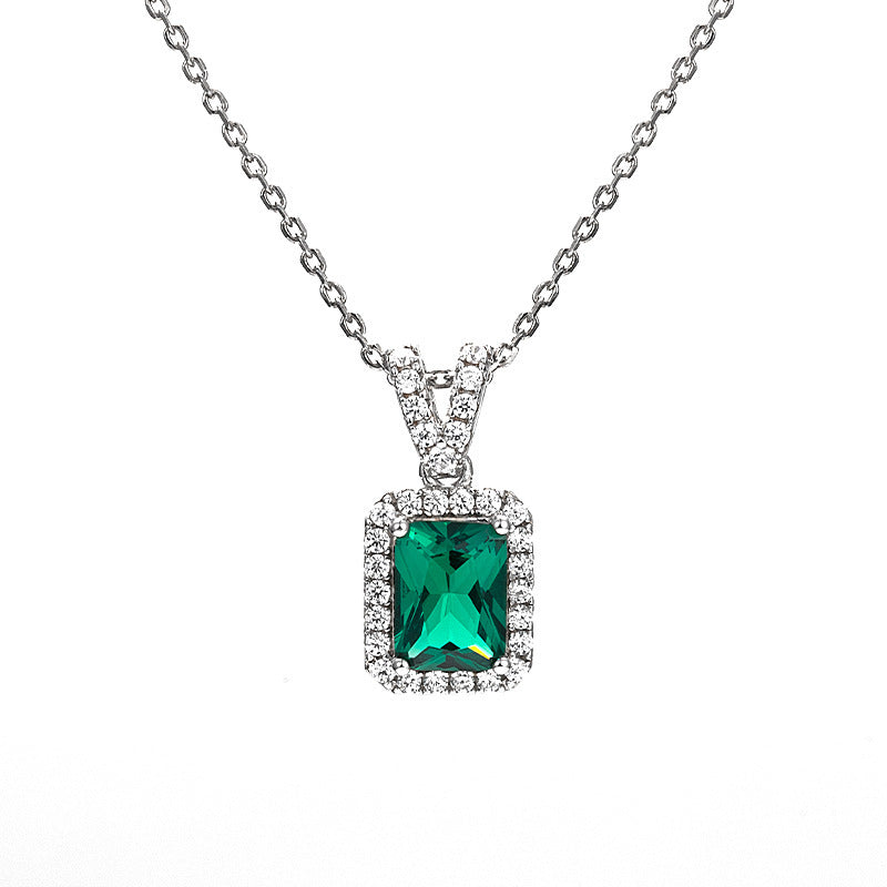 Emerald Clavicle Necklace For Women