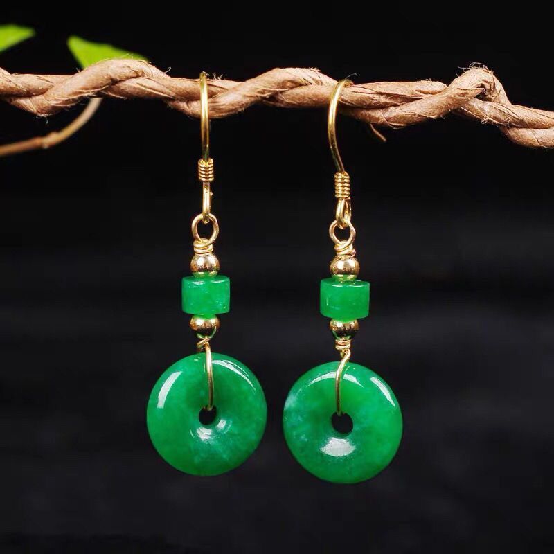 New Elegant Emerald Jade Earrings