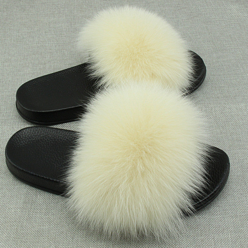 Summer beach fur sandals