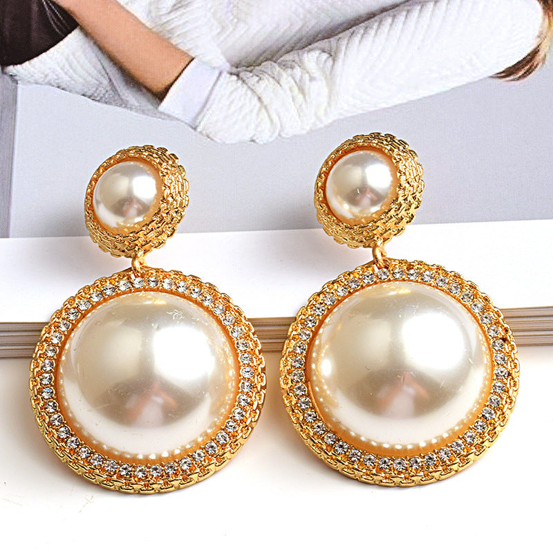 Fashion Earrings With Diamonds And Large Round Pearls