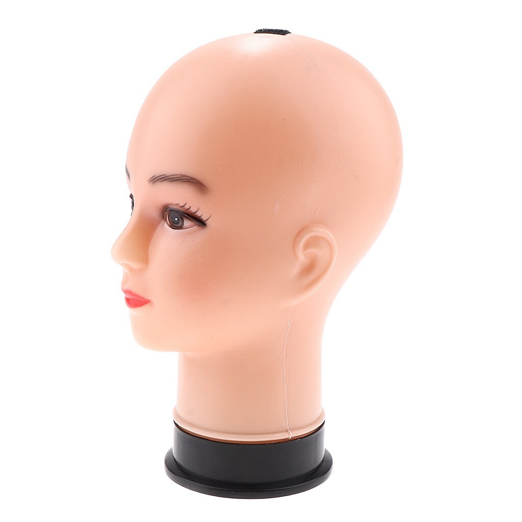 Practical And Realistic Props To Display Female Head Models