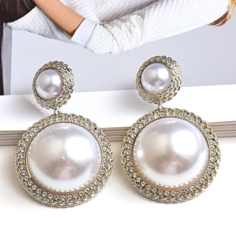 Fashion Earrings With Diamonds And Large Round Pearls