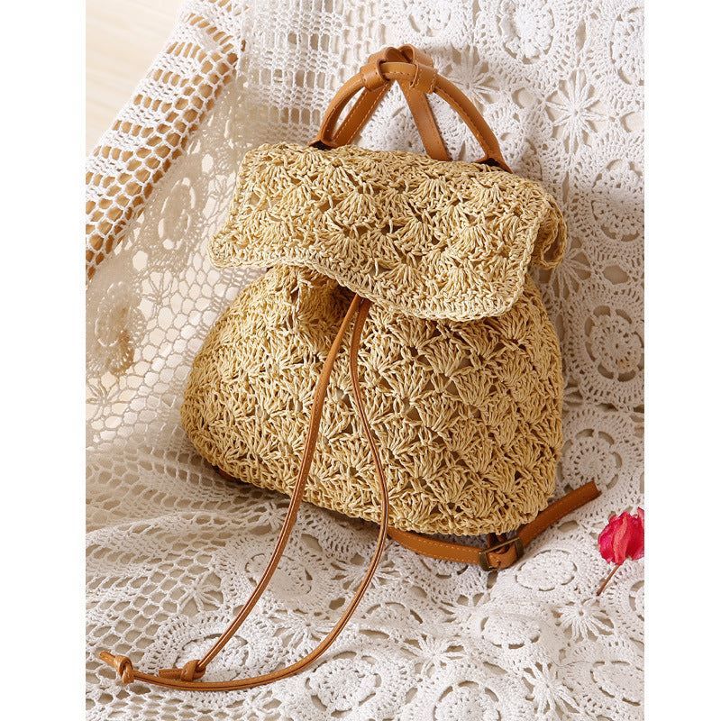 Beach holiday straw bag