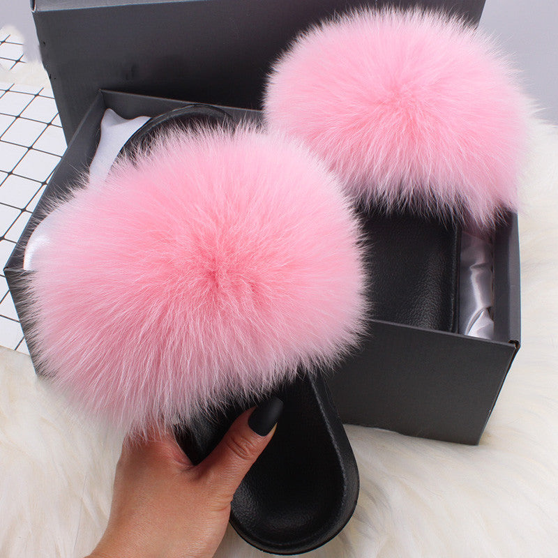 Summer beach fur sandals