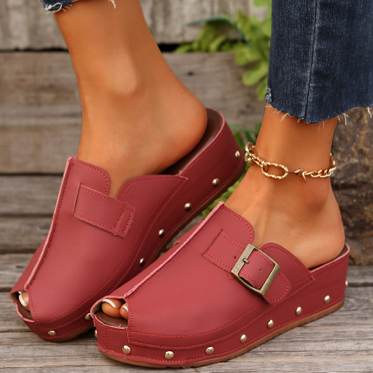 Summer Fish Mouth Wedges Sandals With Rivet Buckle Design Fashion Thick Bottom Slippers For Women Outdoor Non-slip Slides