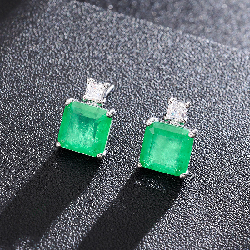 Ectangular Emerald Emerald Earrings With High-end Temperament