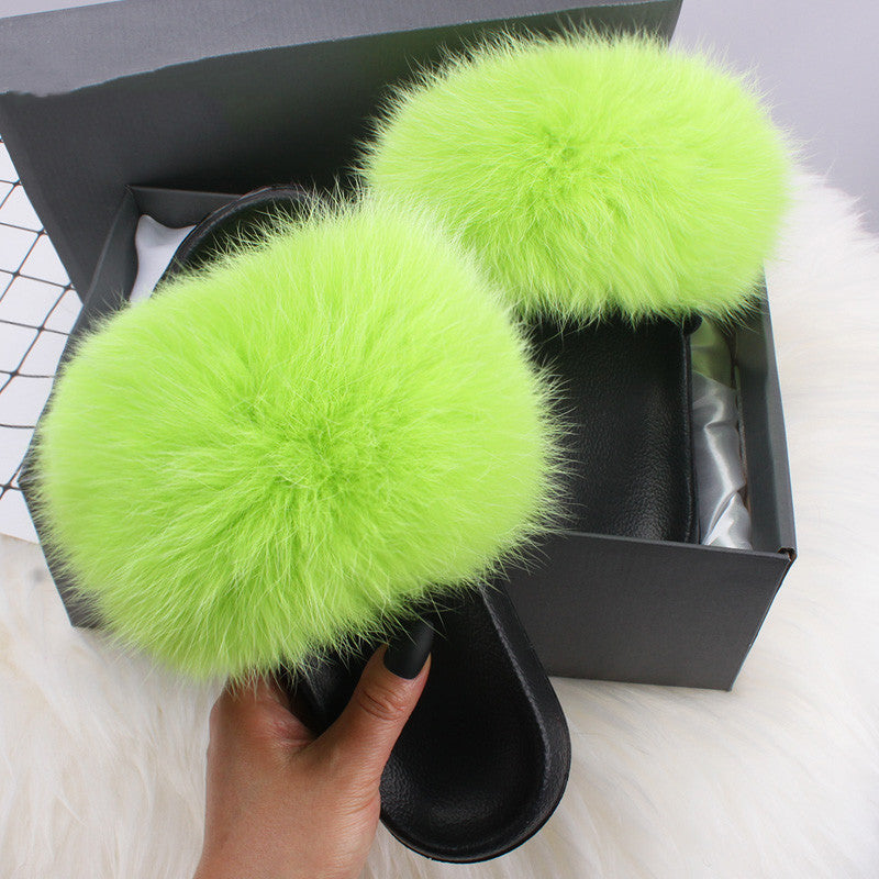 Summer beach fur sandals