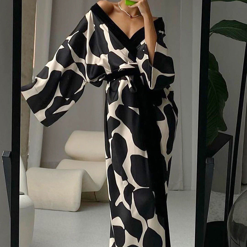 Casual And Comfortable Women's Loose Printed Long-sleeved Cardigan Lace-up Nightgown