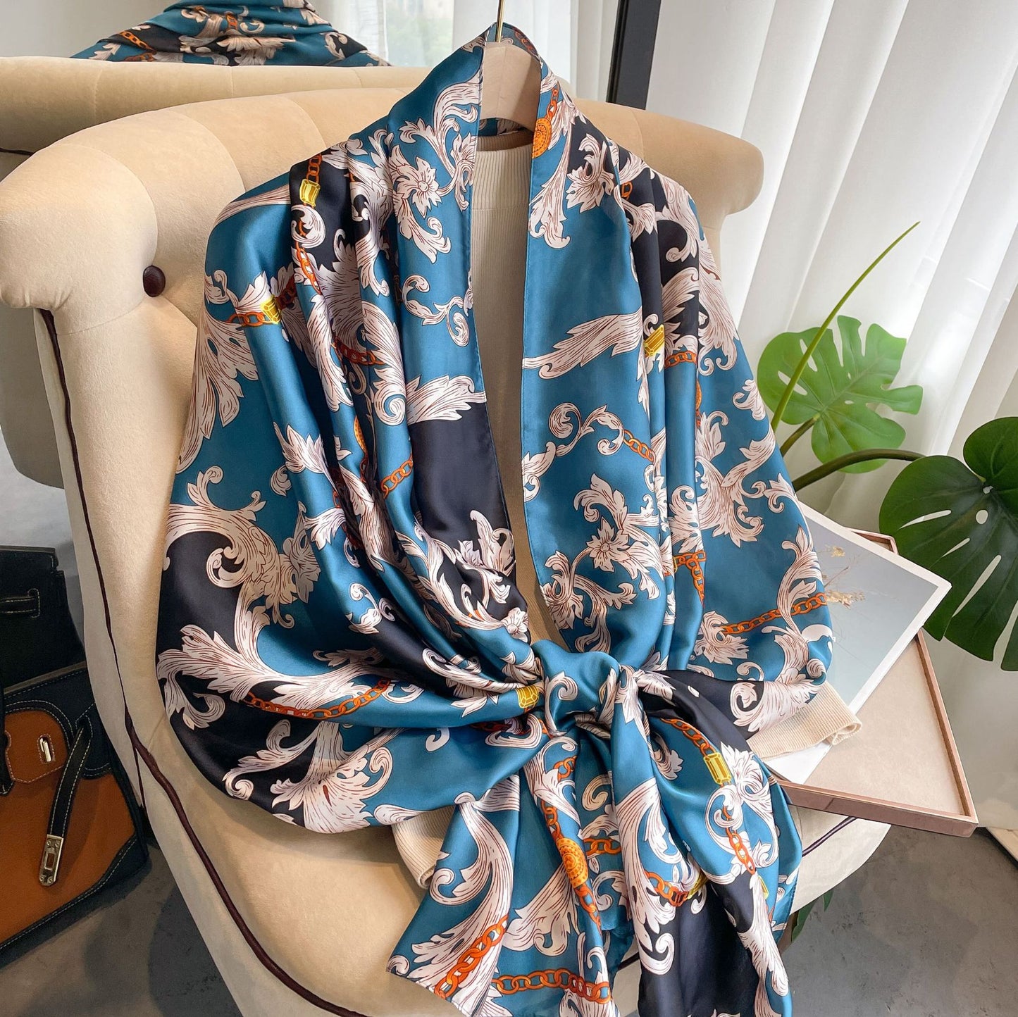 Women's Thin Cape Beach Scarf