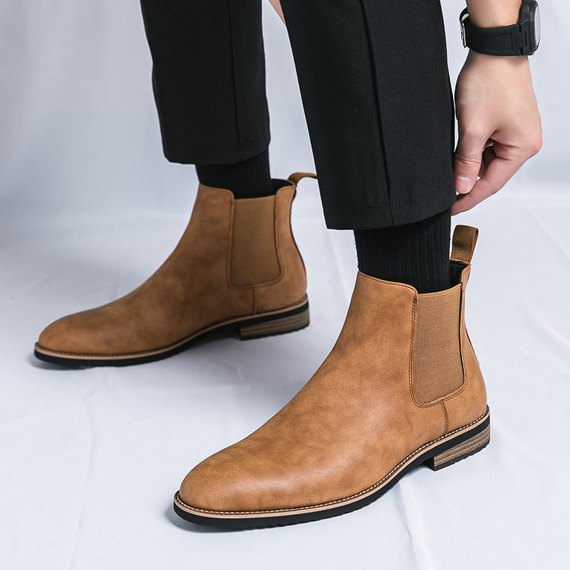 Zapatos de cuero puntiagudos de talla grande Botas Chelsea británicas puntiagudas para hombre