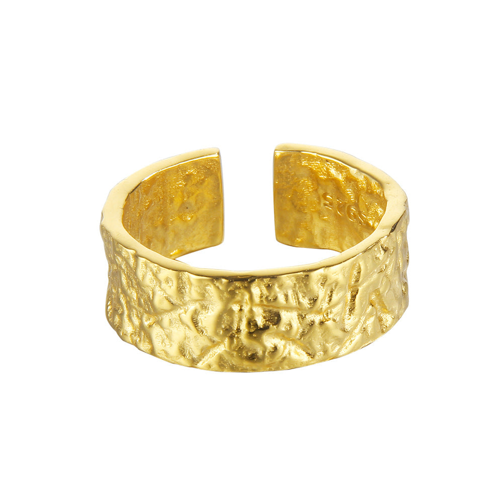 Women's Irregular Hammer Patterned Index Finger Ring