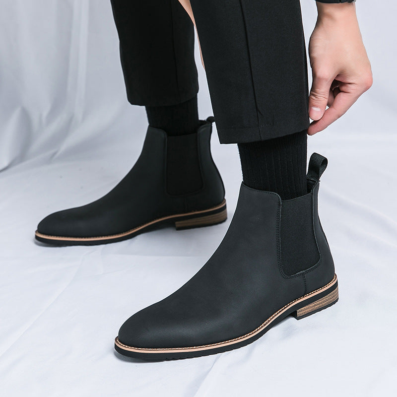 Zapatos de cuero puntiagudos de talla grande Botas Chelsea británicas puntiagudas para hombre