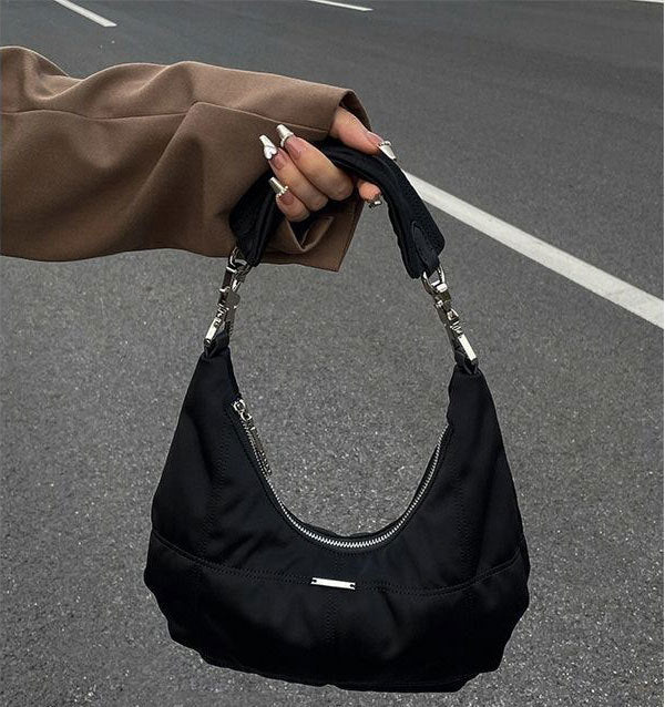 Winter Velvet Black Retro Sunny Dark Clouds Special-interest Design Casual Fashion Underarm Baguette Bag