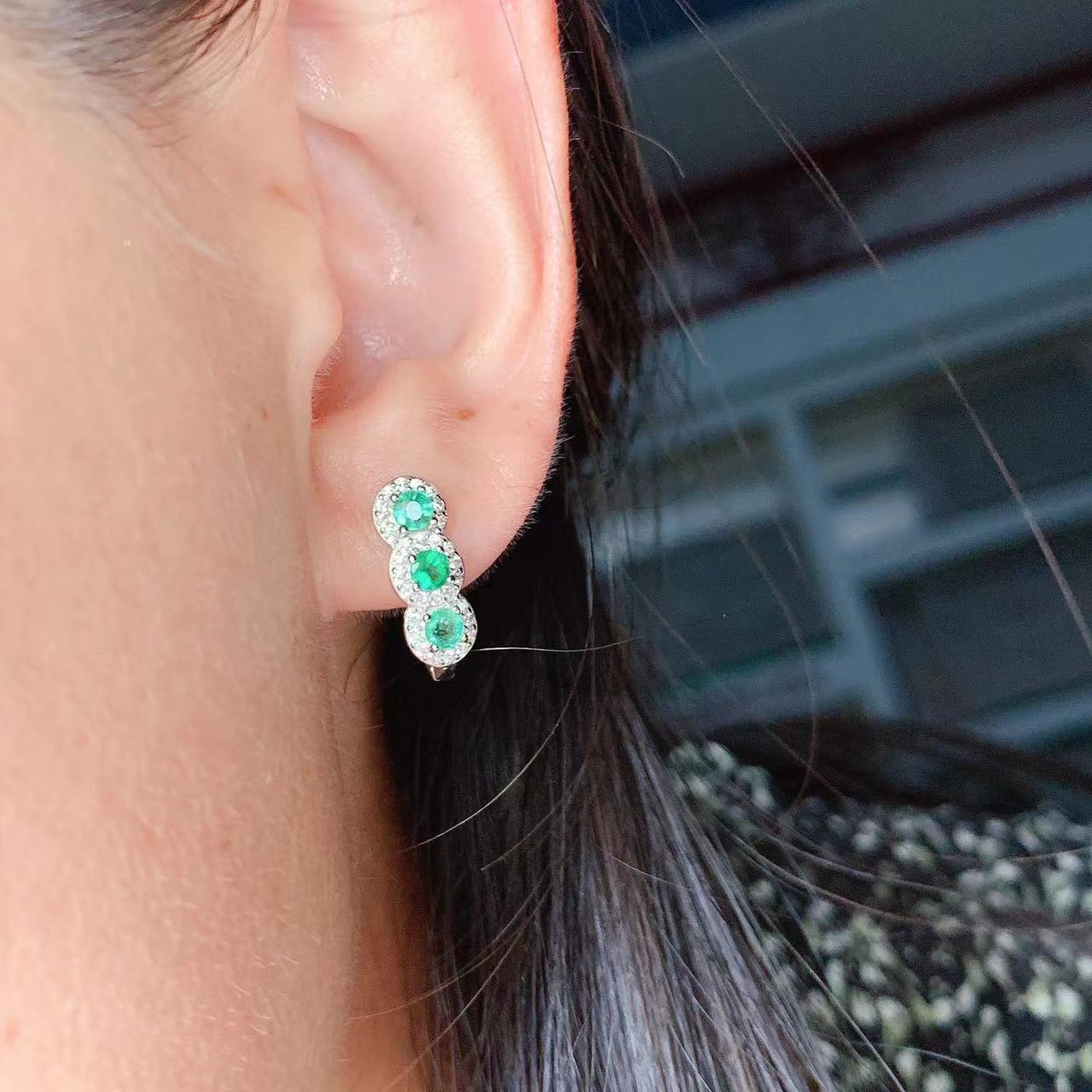 Natural Emerald Ear Clip Simple