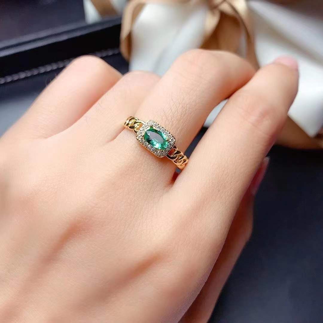 Fashion Emerald Ring For Women