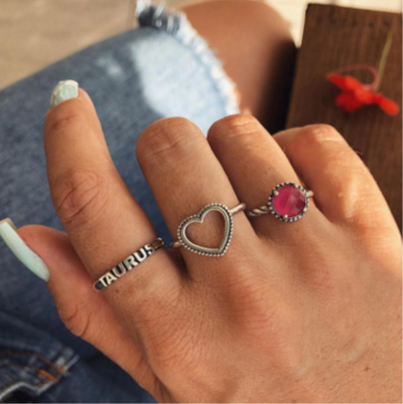 Bohemian Ruby Love Three-piece Ring