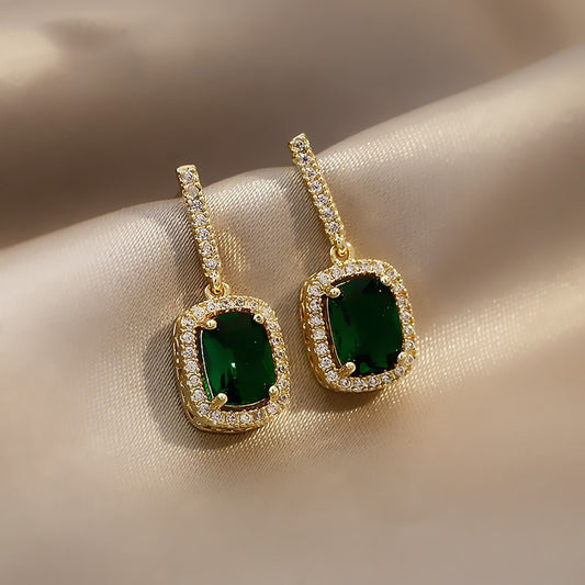 Small Emerald Simple Retro Earrings