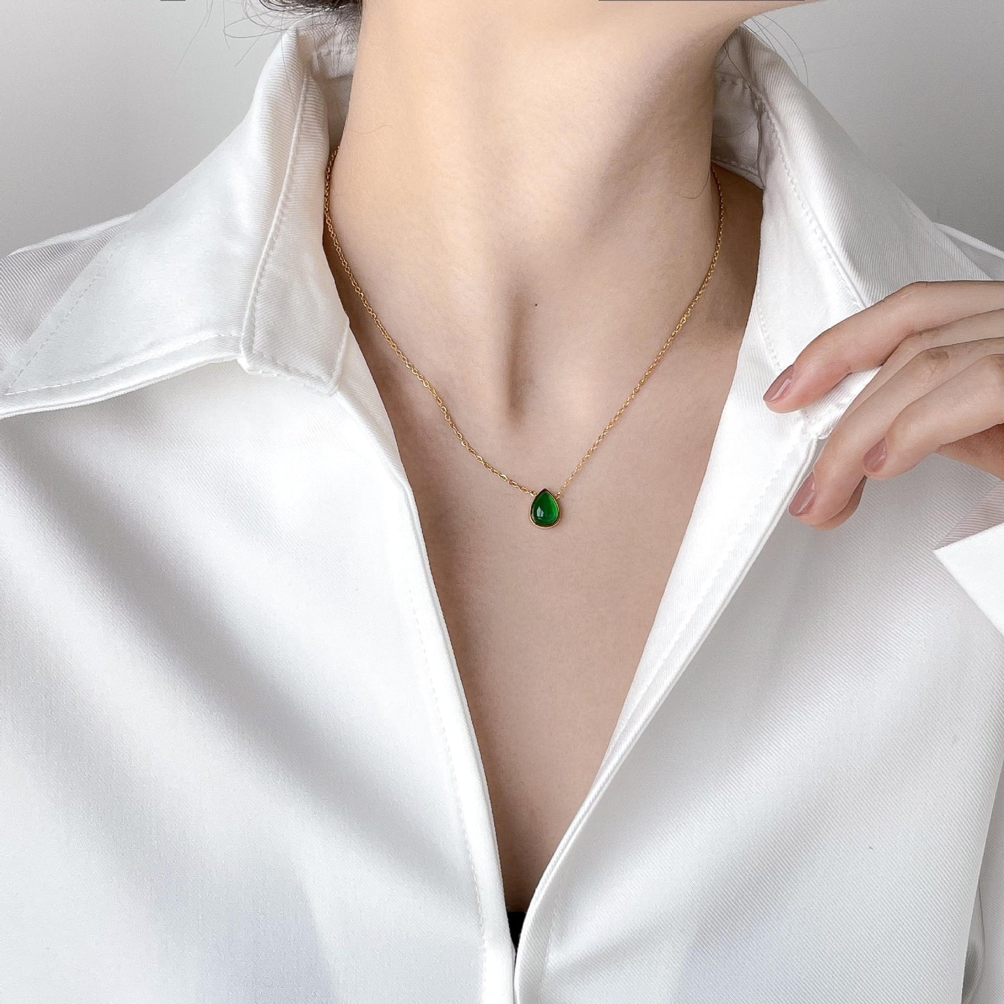 Water Drop Emerald Zircon Necklace