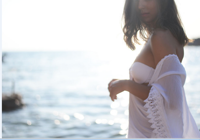 Blusa Blanca De Encaje De Bikini De Playa De Color Sólido De Moda