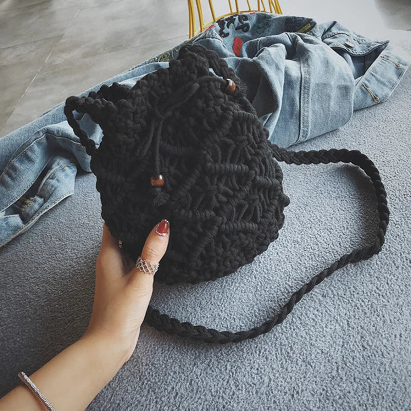 Bolso pequeño de mujer con borlas de crochet de algodón en diagonal redonda