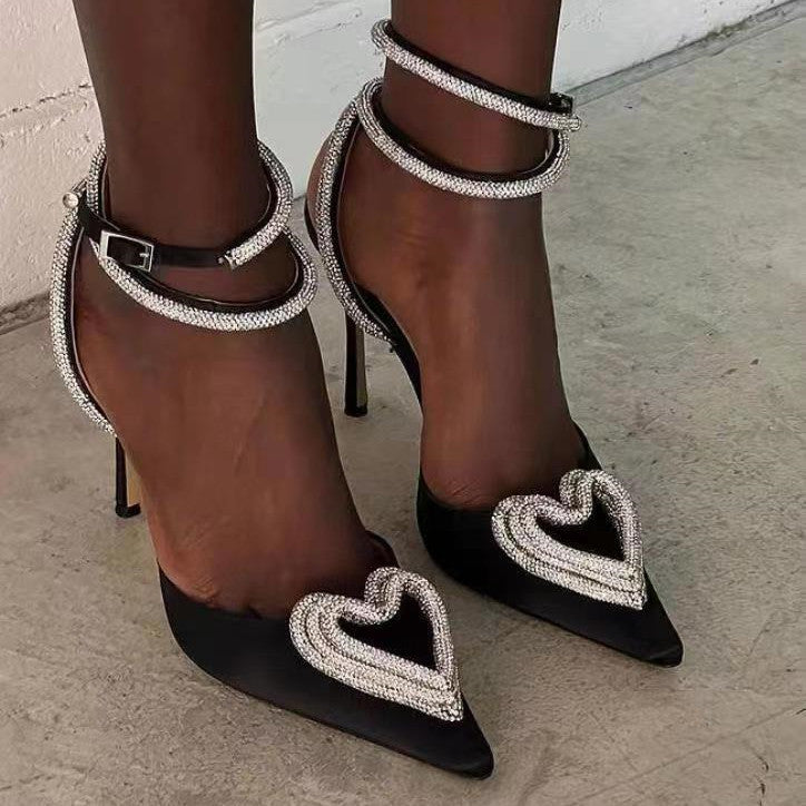 Sandalias de moda con diamantes de imitación en forma de corazón que combinan con todo para mujer